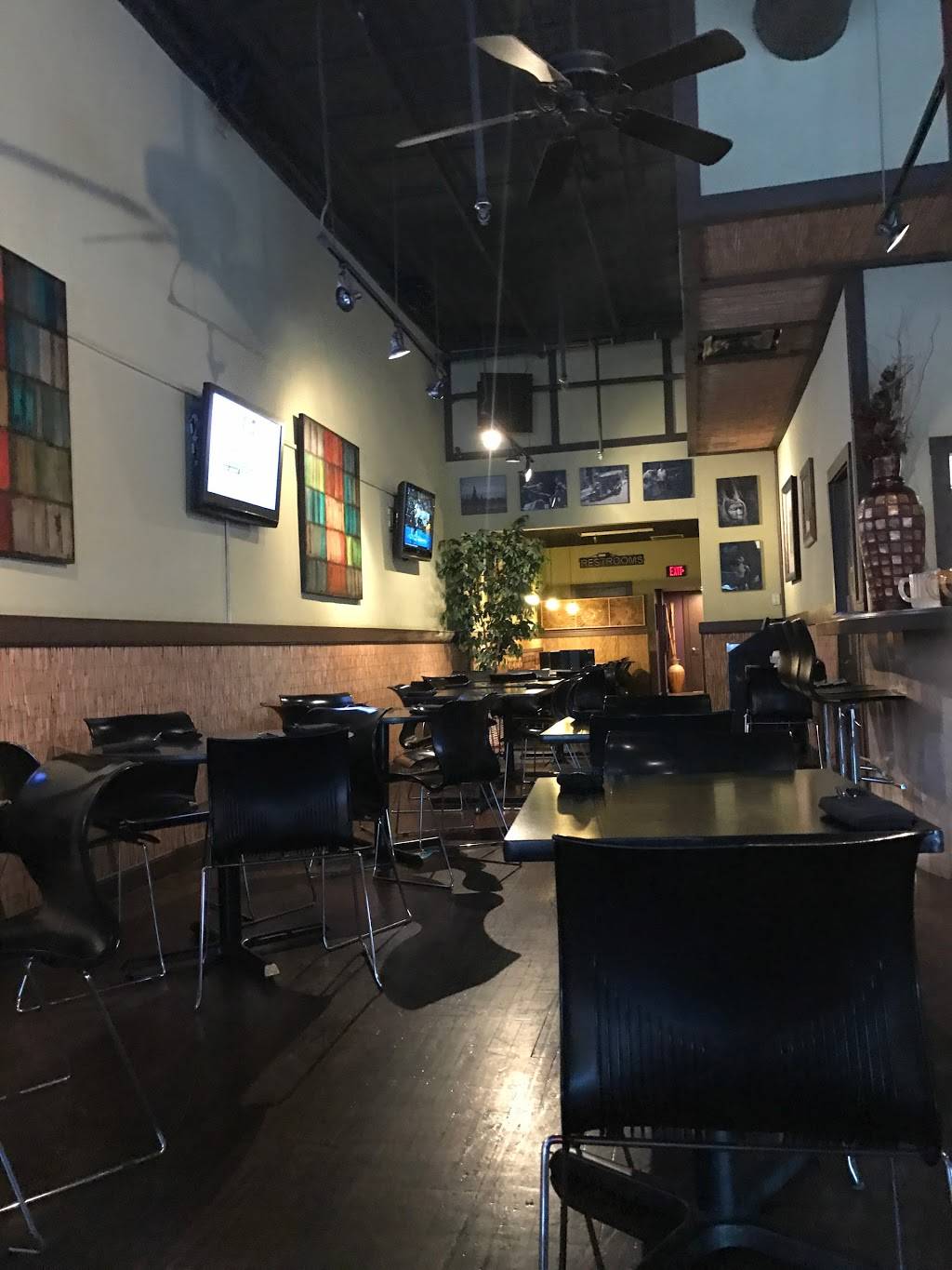 TIE Thai | restaurant | 911 Houston St, Fort Worth, TX 76102, USA | 8173329110 OR +1 817-332-9110