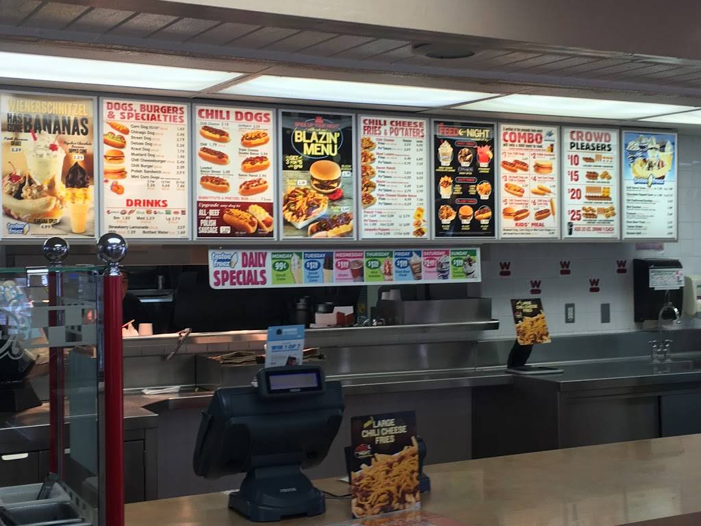 Wienerschnitzel | restaurant | 105 El Camino Real, Tustin, CA 92780, USA | 7148329669 OR +1 714-832-9669