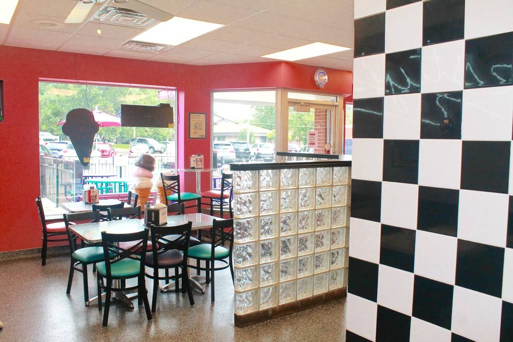 Zestys Frozen Custard & Grill | restaurant | 508 Greene Ave, Green Bay, WI 54301, USA | 9208840505 OR +1 920-884-0505