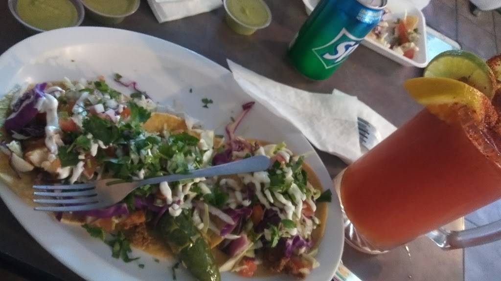 Los Juniors Mexican Food | restaurant | 1984 S Santa Fe Ave, Vista, CA 92083, USA | 7602951088 OR +1 760-295-1088