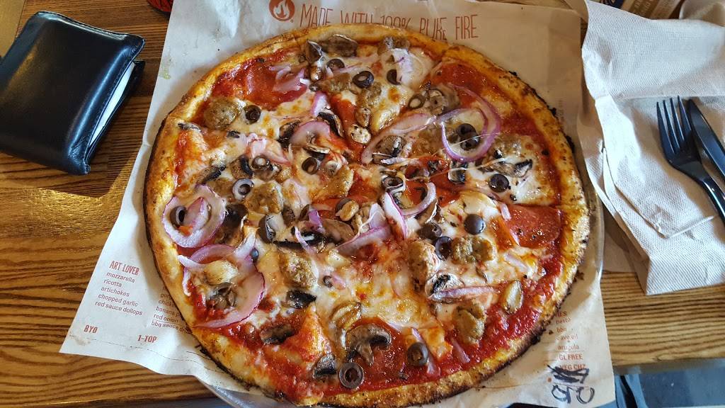 Blaze Pizza | meal takeaway | 10325 Fairway Dr, Roseville, CA 95678, USA | 9168603942 OR +1 916-860-3942