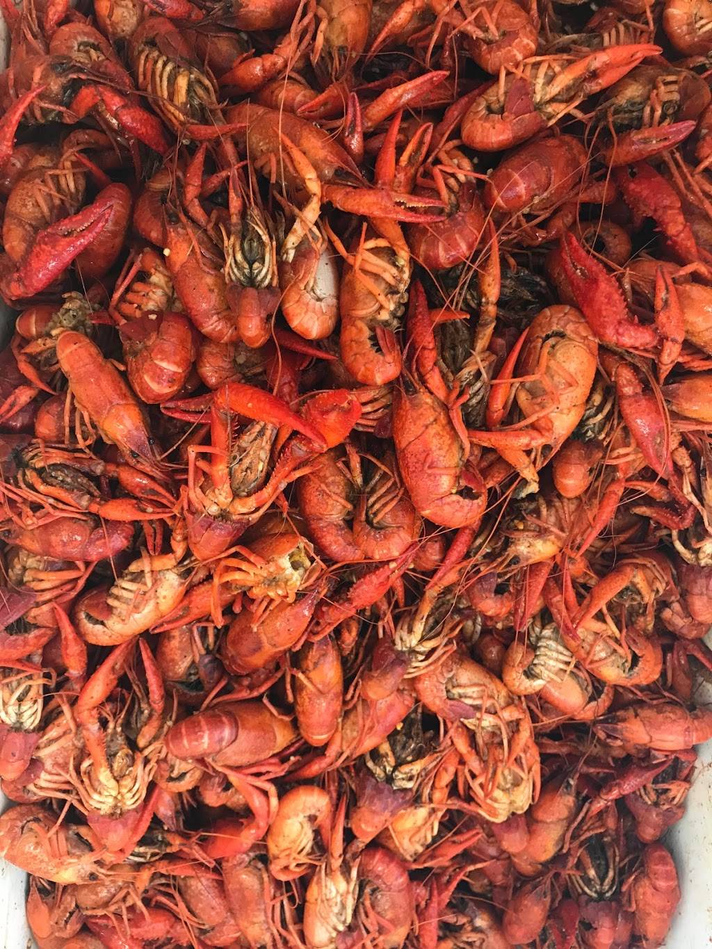 Cajun Claws Seafood Boilers in Breaux Bridge | restaurant | 2272 Rees St Ext, Breaux Bridge, LA 70517, USA | 3373322439 OR +1 337-332-2439