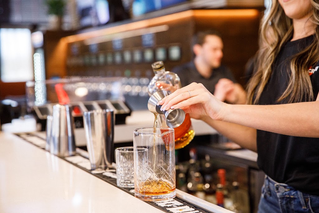 Blast & Brew | restaurant | 799 W Palmdon Dr, Fresno, CA 93704, USA | 5592297263 OR +1 559-229-7263