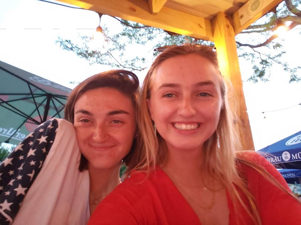 Hideaway Brew Garden | restaurant | Village Green, 5510 Prairie Stone Pkwy, Hoffman Estates, IL 60192, USA | 8476492221 OR +1 847-649-2221