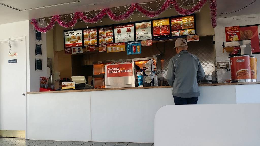 Churchs Chicken | restaurant | 7635 Winnetka Ave, Canoga Park, CA 91306, USA | 8185760490 OR +1 818-576-0490