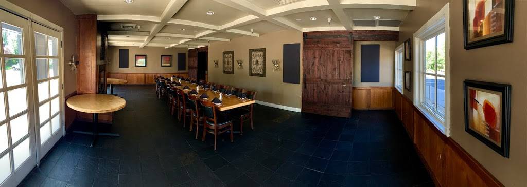 Carvers Steak & Seafood | restaurant | 10720 Holiday Park Dr, Sandy, UT 84070, USA | 8015725177 OR +1 801-572-5177