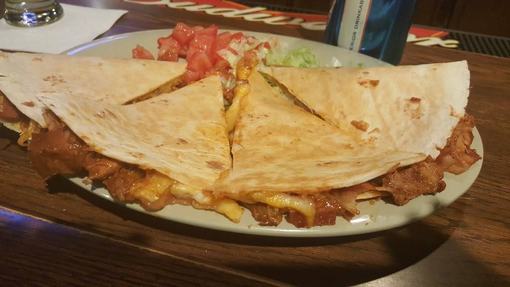 Bay View Bar | restaurant | 3008 Patterson Rd, Bay City, MI 48706, USA | 9896841792 OR +1 989-684-1792