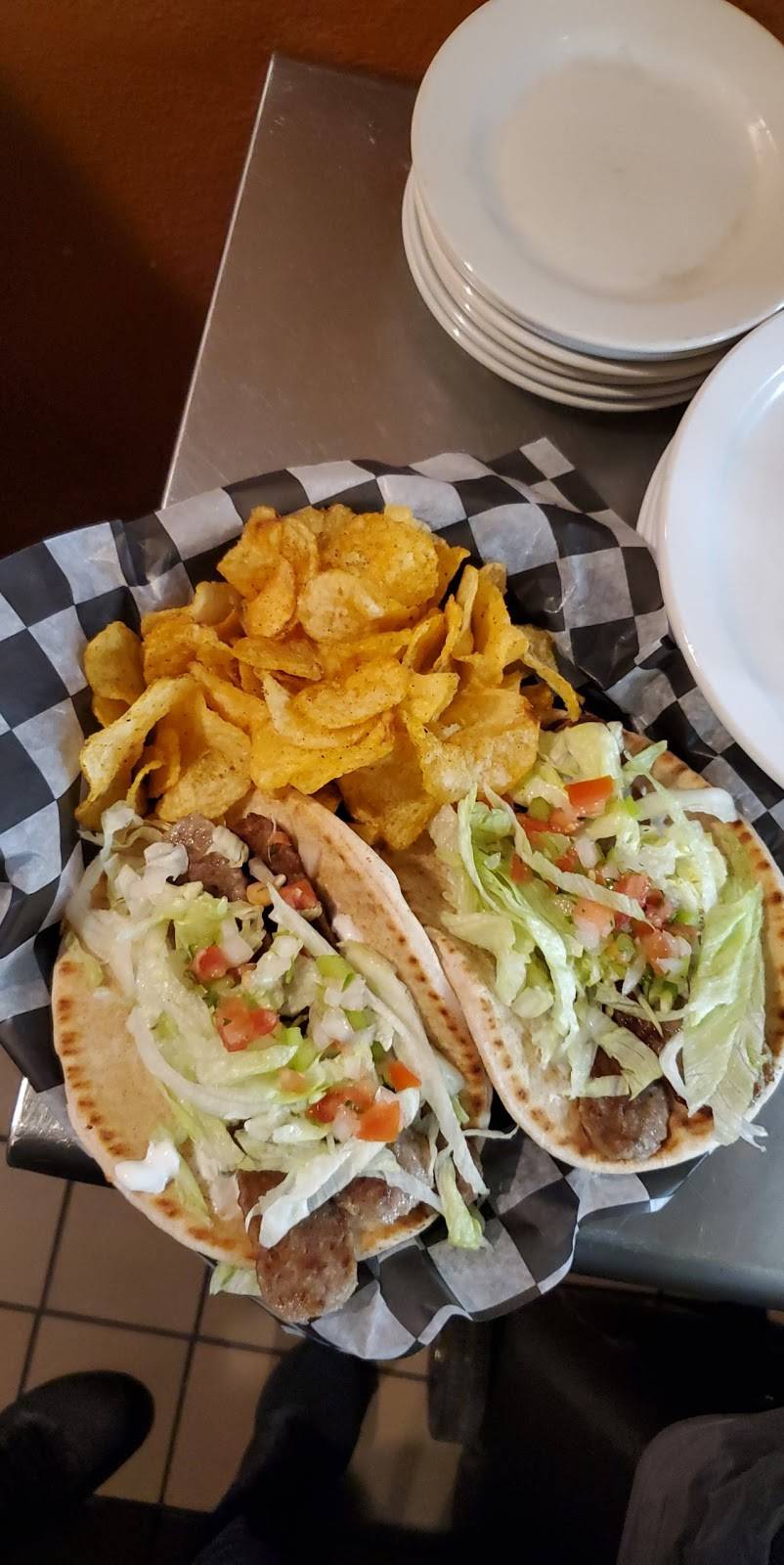 Trappers Bar and Grill | restaurant | 6810 Lake Dr, Lino Lakes, MN 55014, USA | 6517847474 OR +1 651-784-7474