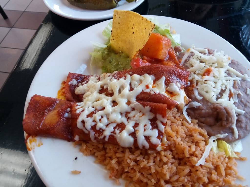 Tonys Mexican Grill | restaurant | 8699 Ogden Ave, Lyons, IL 60534, USA | 7084436102 OR +1 708-443-6102