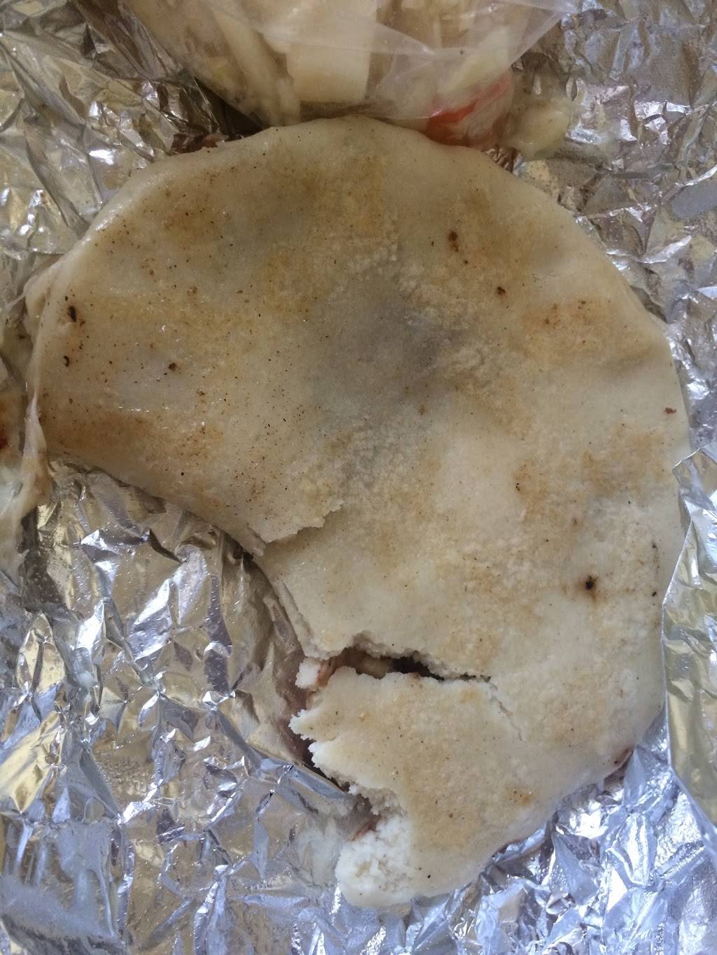 El Palmar Salvadorean Restaurant | restaurant | 3555 W 3rd St, Los Angeles, CA 90020, USA | 2134876560 OR +1 213-487-6560