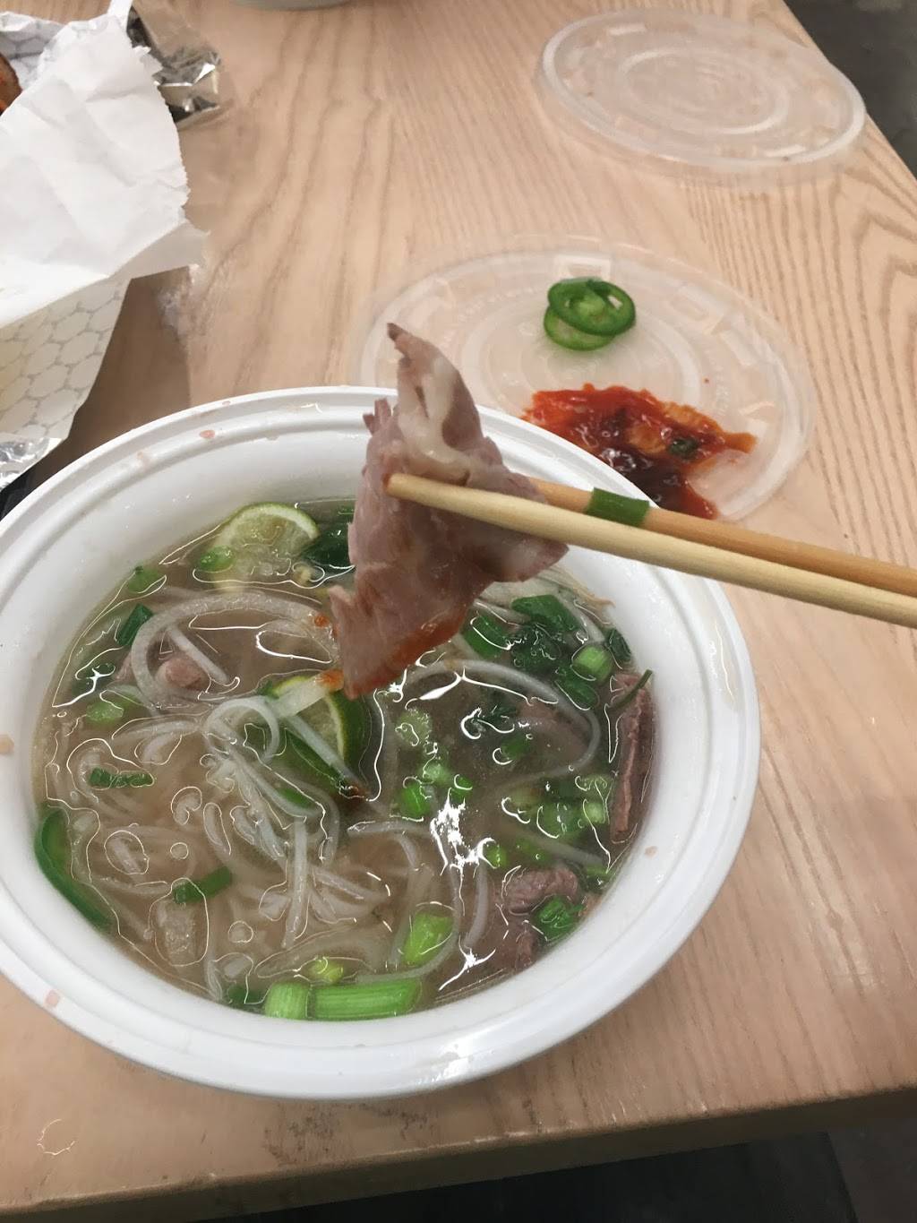 Phubs - DECO | restaurant | 111 W 10th St, Wilmington, DE 19801, USA | 3023004960 OR +1 302-300-4960