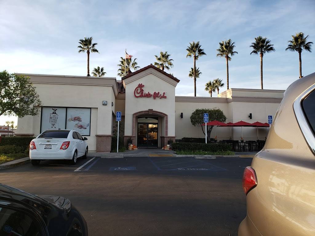 Chick-fil-A | restaurant | 26792 Portola Pkwy, Foothill Ranch, CA 92610, USA | 9496993881 OR +1 949-699-3881