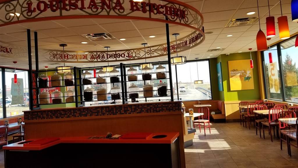 Popeyes Louisiana Kitchen | restaurant | 4825 Asbury Rd, Dubuque, IA 52002, USA | 5638450167 OR +1 563-845-0167