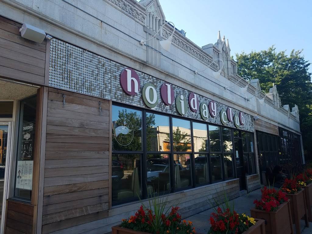 Holiday Club | restaurant | 4000 N Sheridan Rd, Chicago, IL 60613, USA | 7733489600 OR +1 773-348-9600