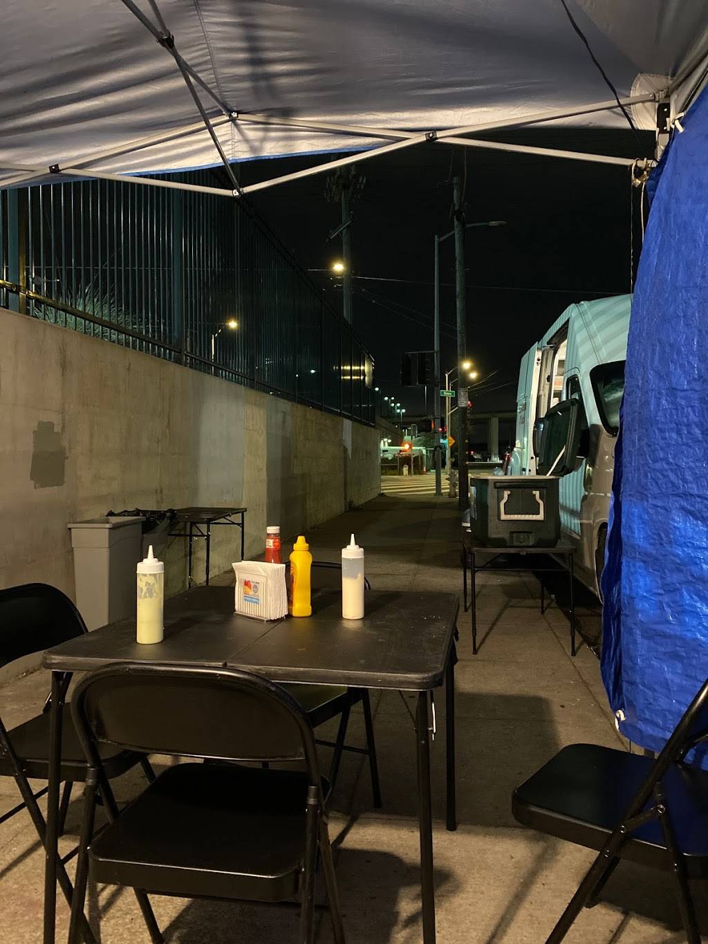 Kid Abelha Sanduíche | restaurant | 105 Napoleon St, San Francisco, CA 94124, USA | 6284442103 OR +1 628-444-2103