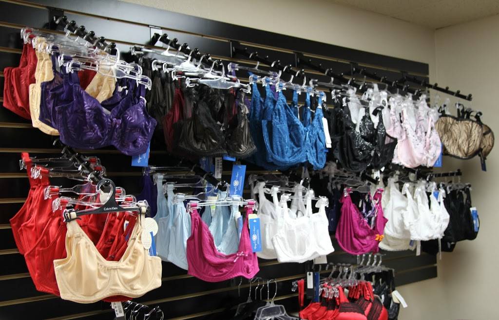 Hopes Chest Bras And Swim | restaurant | Canyon Hills Rd, Lake Elsinore, CA 92532, USA | 9516782727 OR +1 951-678-2727