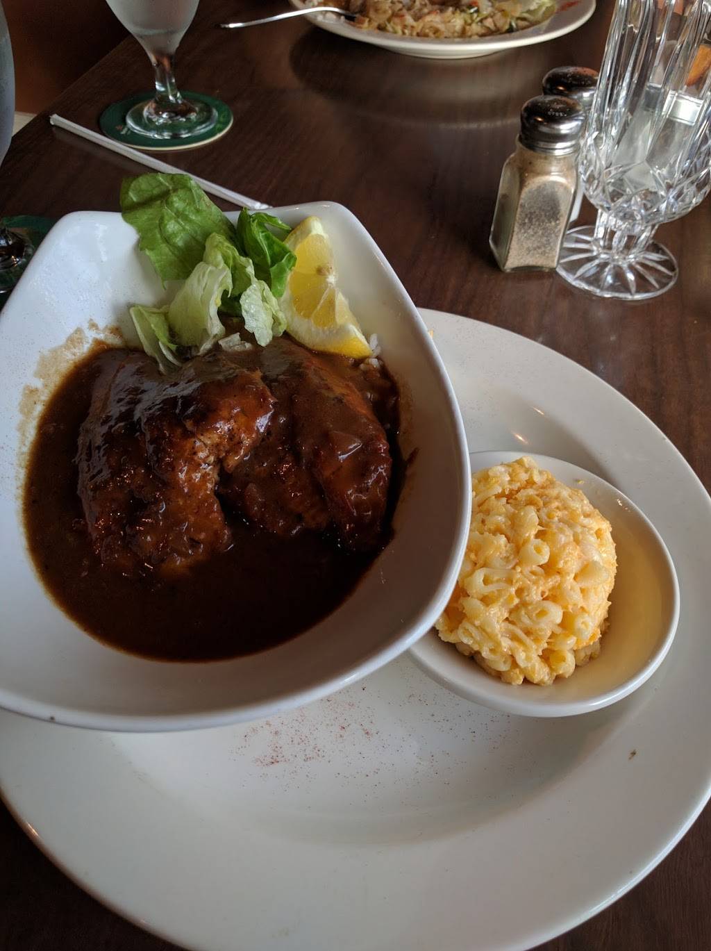 Freshwaters | restaurant | 516 N Graham St, Charlotte, NC 28202, USA | 7045039629 OR +1 704-503-9629