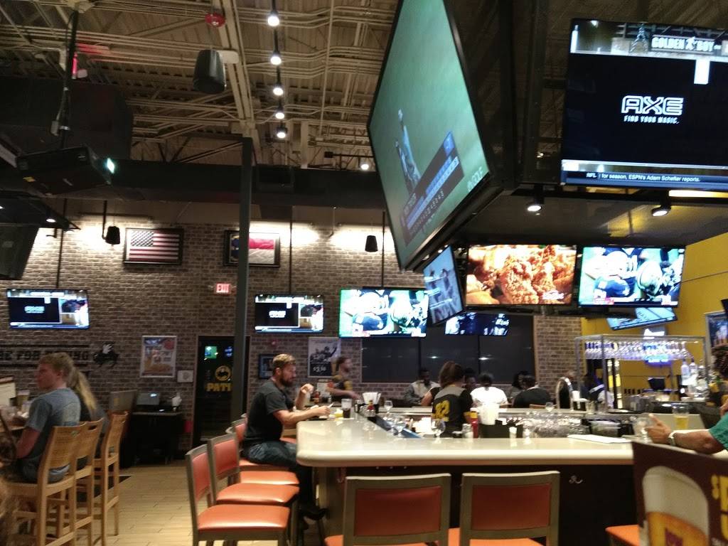 Buffalo Wild Wings | meal takeaway | 130 S Equity Dr, Smithfield, NC 27577, USA | 9199381250 OR +1 919-938-1250
