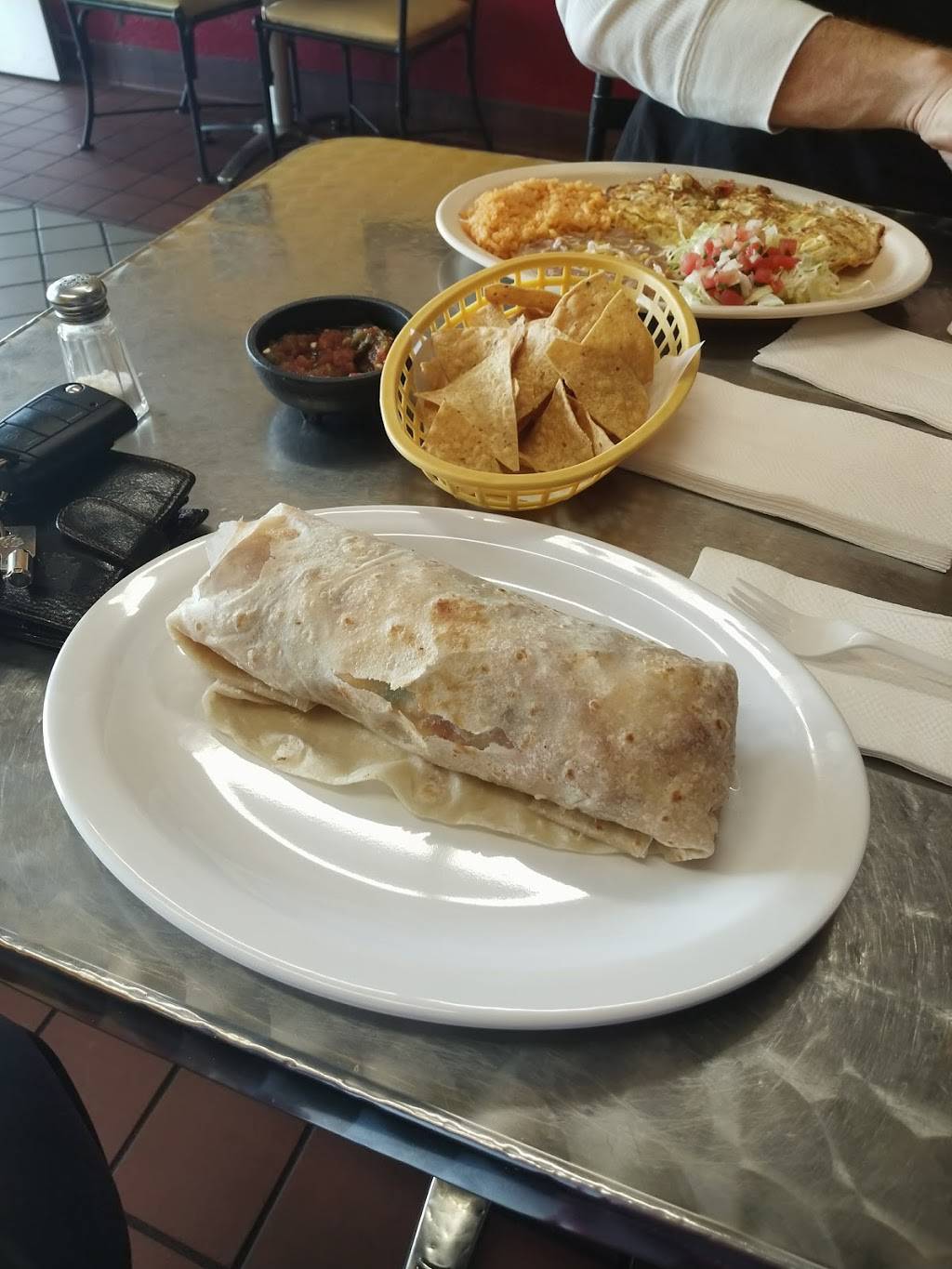 El Rodeo Taco Shop & Grill | restaurant | 5149 Waring Rd, San Diego, CA 92120, USA | 6192291840 OR +1 619-229-1840