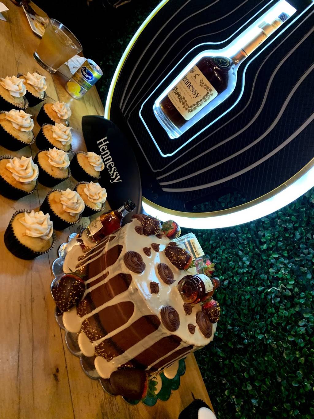 The Ainsworth - Newark | restaurant | 810 Broad St, Newark, NJ 07102, USA | 9732421300 OR +1 973-242-1300