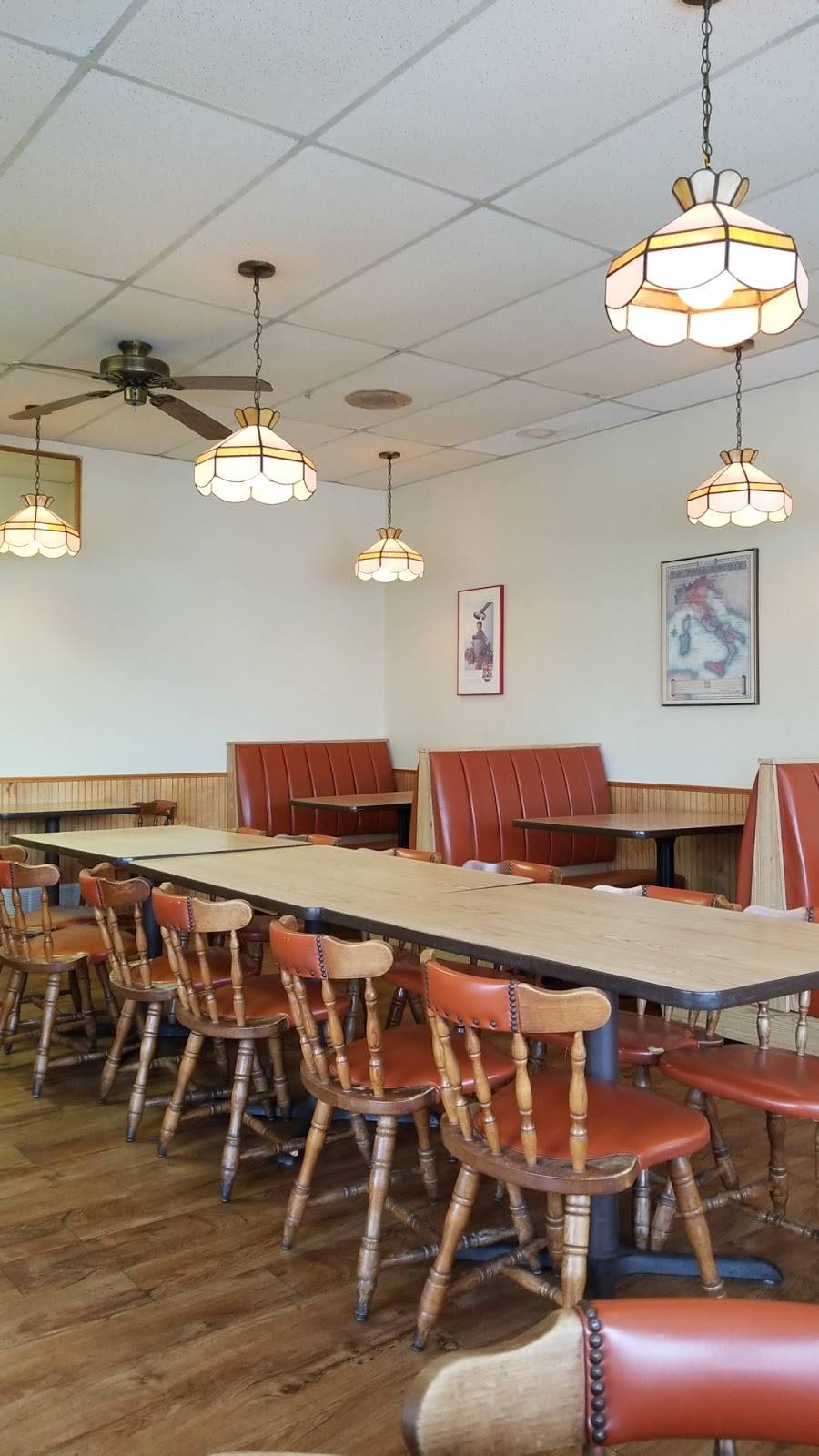 Carminos Pizza | restaurant | 4728 Pearl Rd, Cleveland, OH 44109, USA | 2163989365 OR +1 216-398-9365