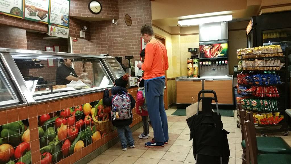 Subway Restaurants | restaurant | 8484 Georgia Ave #110, Silver Spring, MD 20910, USA | 3015650161 OR +1 301-565-0161