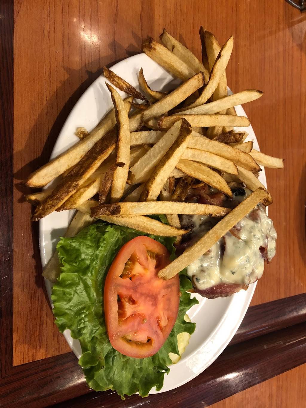 JCs Restaurant | restaurant | 13816 W Center St, Burton, OH 44021, USA | 4408341900 OR +1 440-834-1900