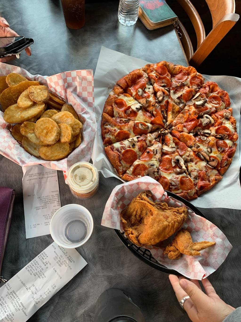 Shakeys Pizza Parlor | restaurant | 1955 S Atlantic Blvd, Monterey Park, CA 91754, USA | 6262896351 OR +1 626-289-6351