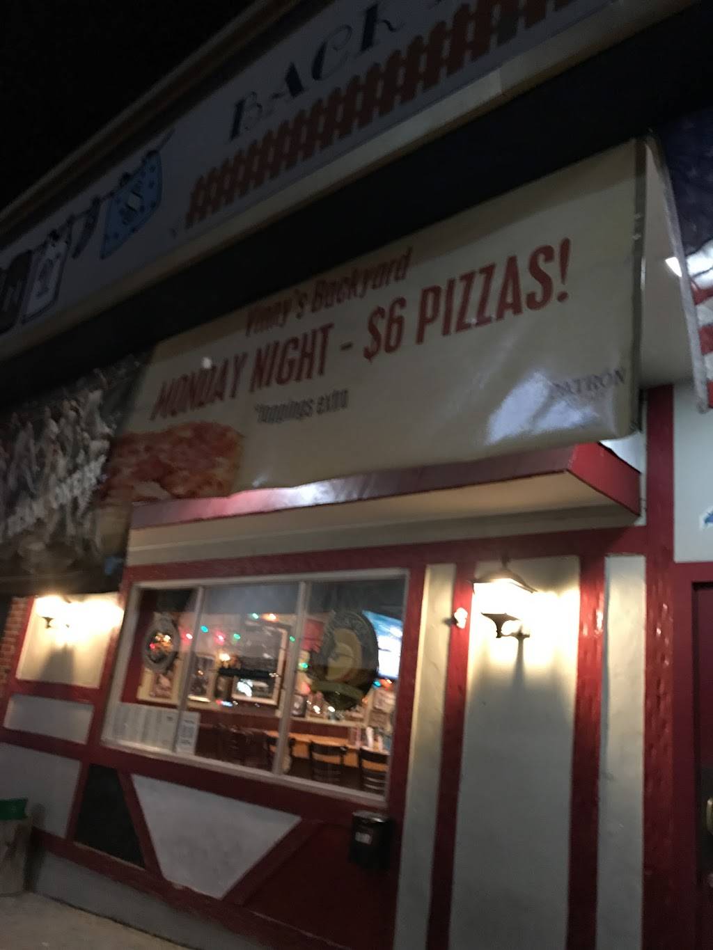 Vinnys Backyard Restaurant and Bar | restaurant | 1078 Hope St, Stamford, CT 06907, USA | 2034619003 OR +1 203-461-9003