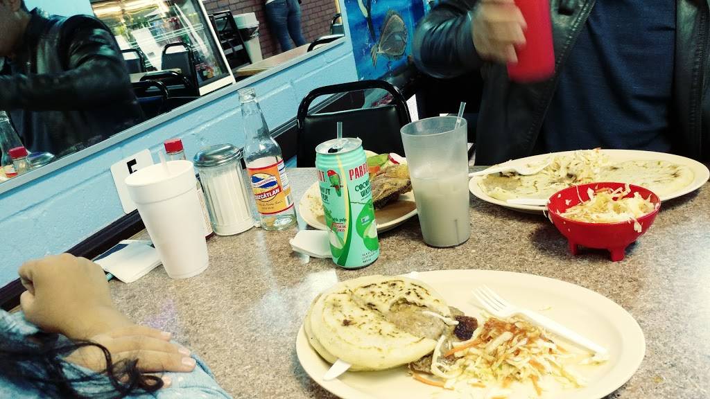 Costa Del Sol Pupuseria | restaurant | 11203 Glenoaks Blvd #7, Pacoima, CA 91331, USA | 8188995975 OR +1 818-899-5975