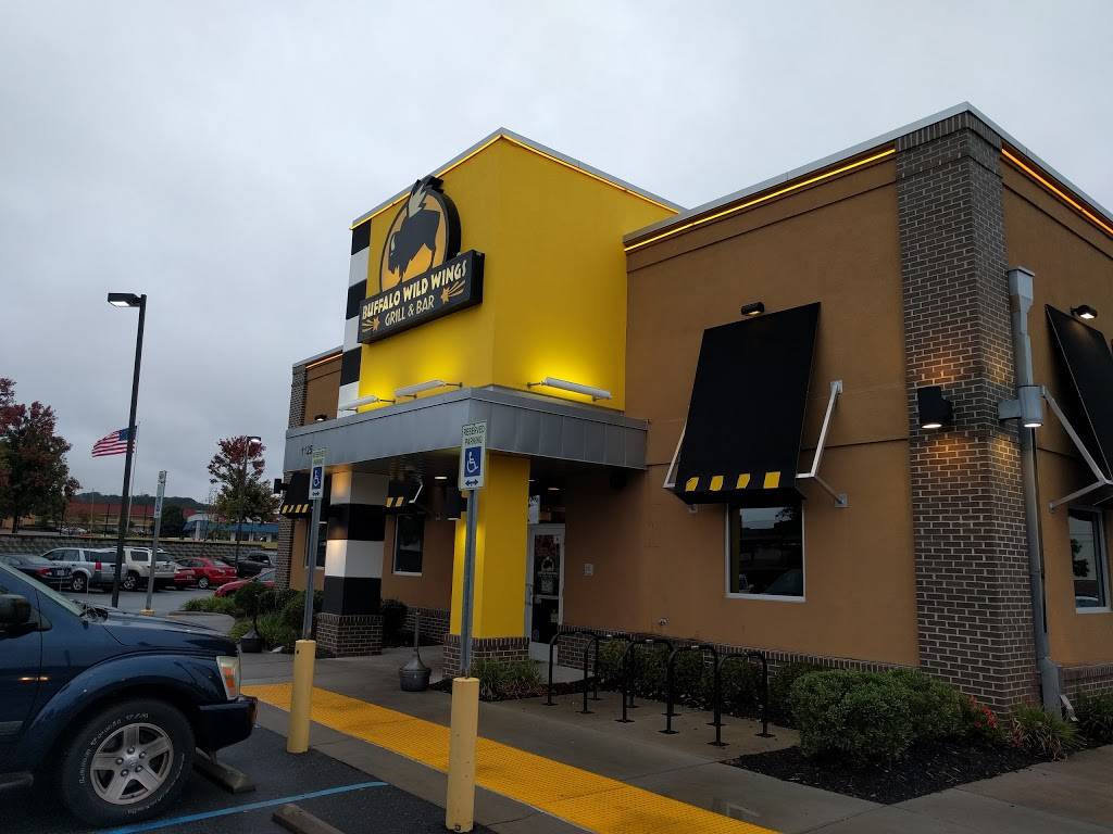 Buffalo Wild Wings | restaurant | 1125 Woodruff Rd Suite 1300, Greenville, SC 29607, USA | 8642863843 OR +1 864-286-3843