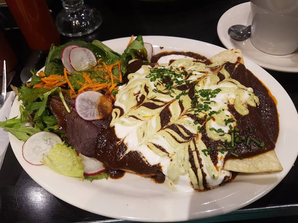 Champs Diner | restaurant | 197 Meserole St, Brooklyn, NY 11206, USA | 7185992743 OR +1 718-599-2743