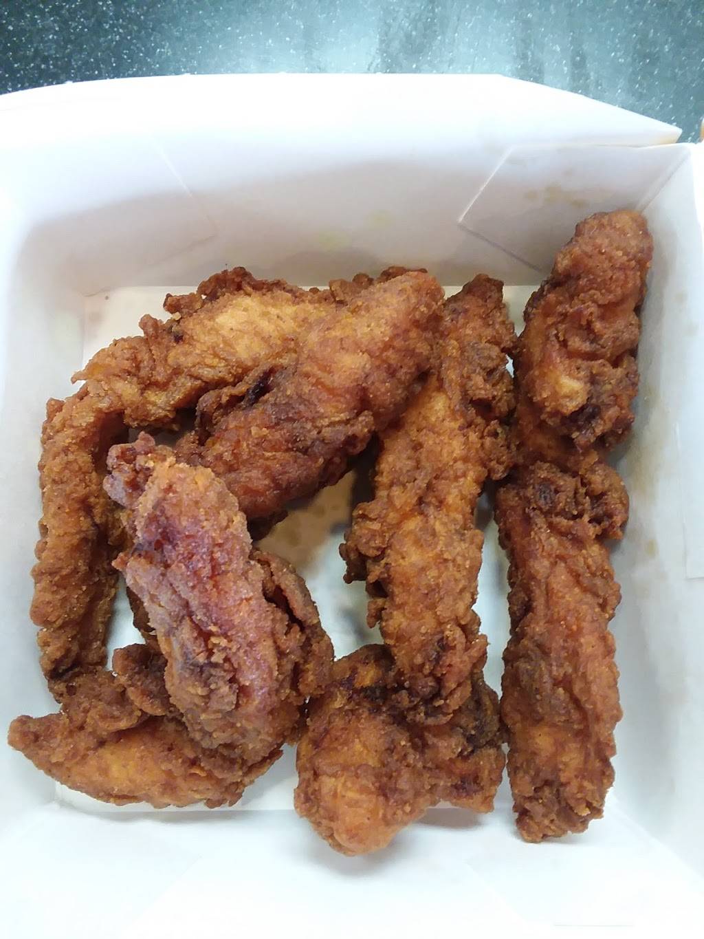 Carls Jr. | restaurant | 1231 Avenida Cesar Chavez, Monterey Park, CA 91754, USA | 3232641122 OR +1 323-264-1122