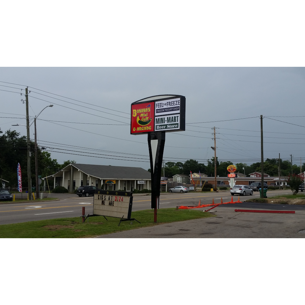 Bananas Mini Golf & Arcade | restaurant | 2251 E Pass Rd, Gulfport, MS 39507, USA | 2282063015 OR +1 228-206-3015