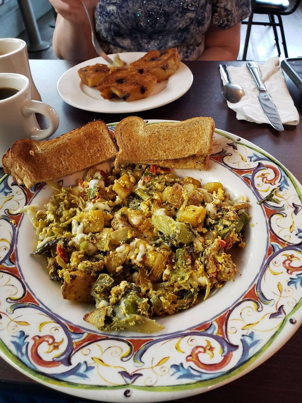 Killinos Riverside Diner | restaurant | 9663 River Rd, Marcy, NY 13403, USA | 3157977709 OR +1 315-797-7709