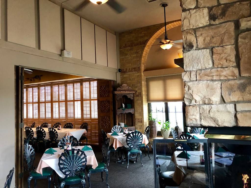 Via Real | restaurant | 4020 N MacArthur Blvd #100, Irving, TX 75038, USA | 9726509001 OR +1 972-650-9001