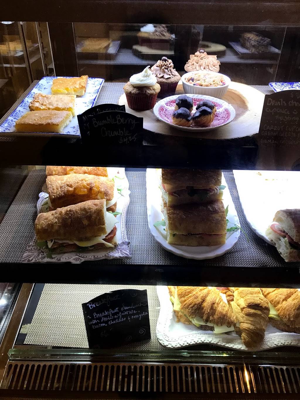 Stella Luna Gelato Cafe Merrickville | cafe | 111 Main St E, Merrickville, ON K0G 1N0, Canada | 6132694949 OR +1 613-269-4949