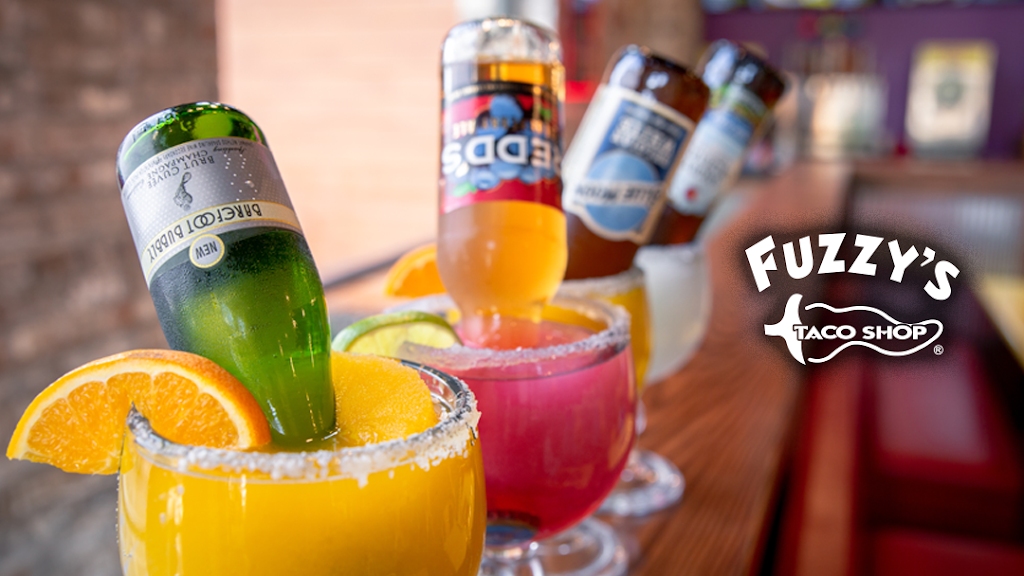 Fuzzys Taco Shop | restaurant | 205 E Nifong Blvd Suite 200, Columbia, MO 65203, USA | 5738182233 OR +1 573-818-2233