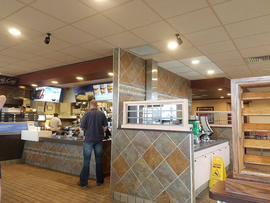 McDonalds | cafe | 4409 WI-19, Windsor, WI 53598, USA | 6088463710 OR +1 608-846-3710