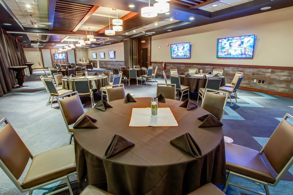 Topgolf | restaurant | 1689 S Santan Village Pkwy, Gilbert, AZ 85295, USA | 4802401282 OR +1 480-240-1282