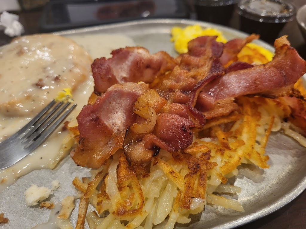 Iron Skillet | restaurant | 1430 Motel Dr, Milan, NM 87021, USA | 5052856648 OR +1 505-285-6648