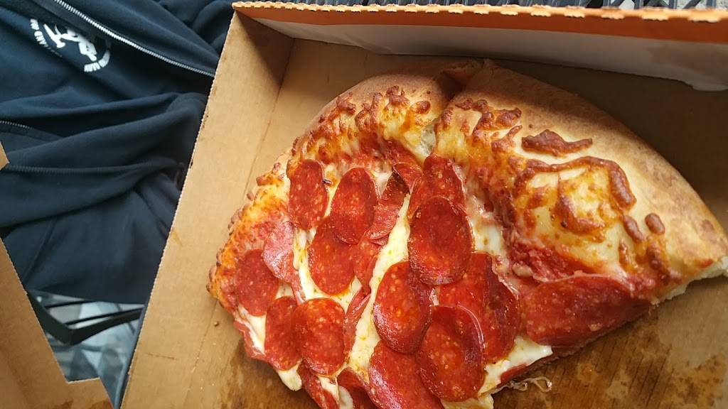 Little Caesars Pizza | meal takeaway | 2401 NE Cornell Rd, Hillsboro, OR 97124, USA | 5036818600 OR +1 503-681-8600