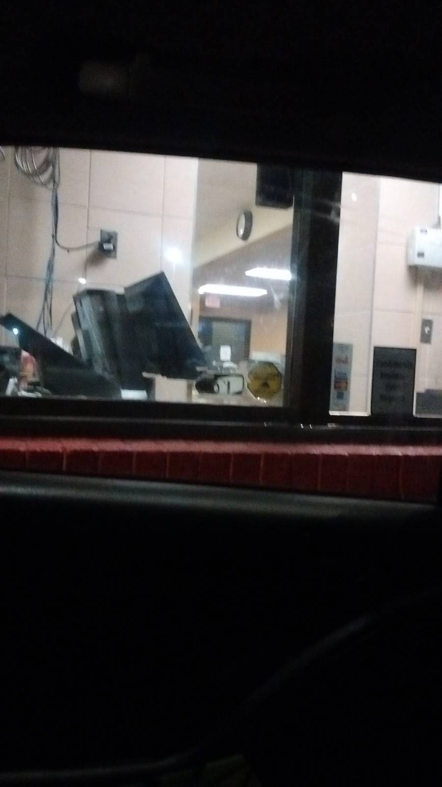 Dairy Queen Grill & Chill | restaurant | 690 KY-15, Campton, KY 41301, USA | 6066686363 OR +1 606-668-6363