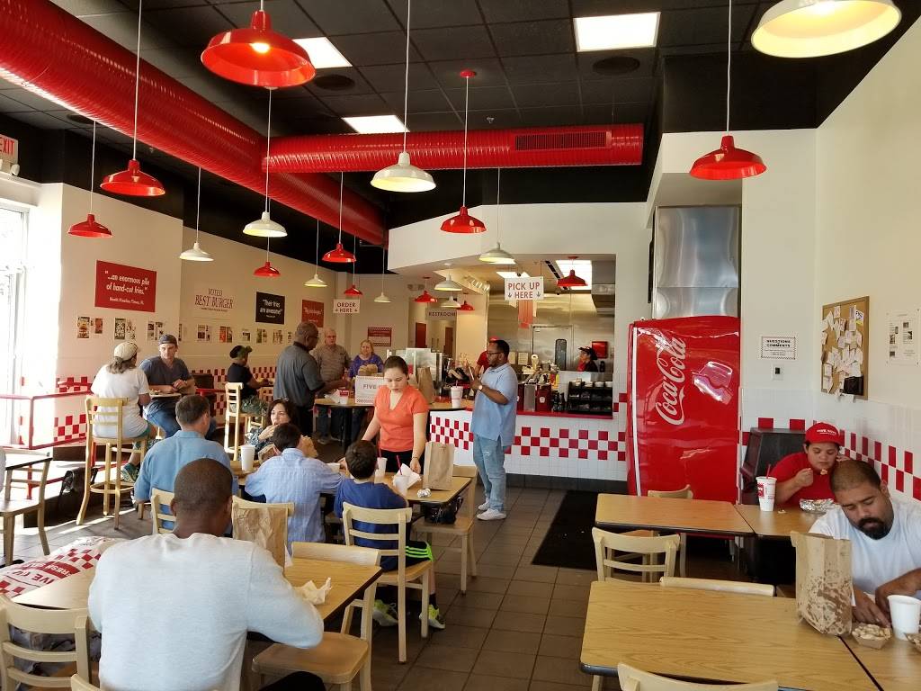 Five Guys | meal takeaway | 1661 Carl D. Silver Parkway, Fredericksburg, VA 22401, USA | 5407869496 OR +1 540-786-9496