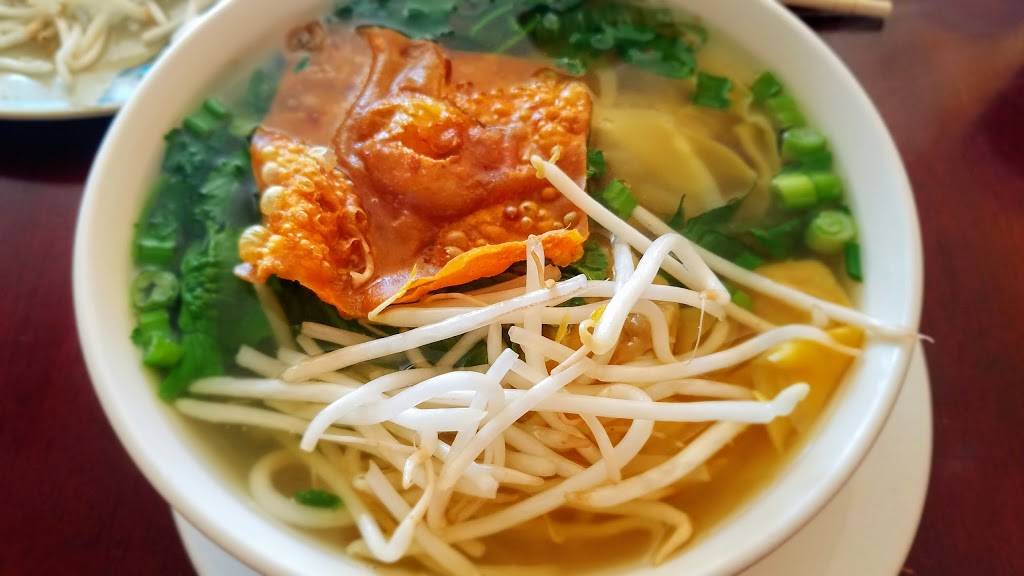 Little Saigon Noodle | restaurant | 17860 Newhope St # 106, Fountain Valley, CA 92708, USA | 7145567364 OR +1 714-556-7364
