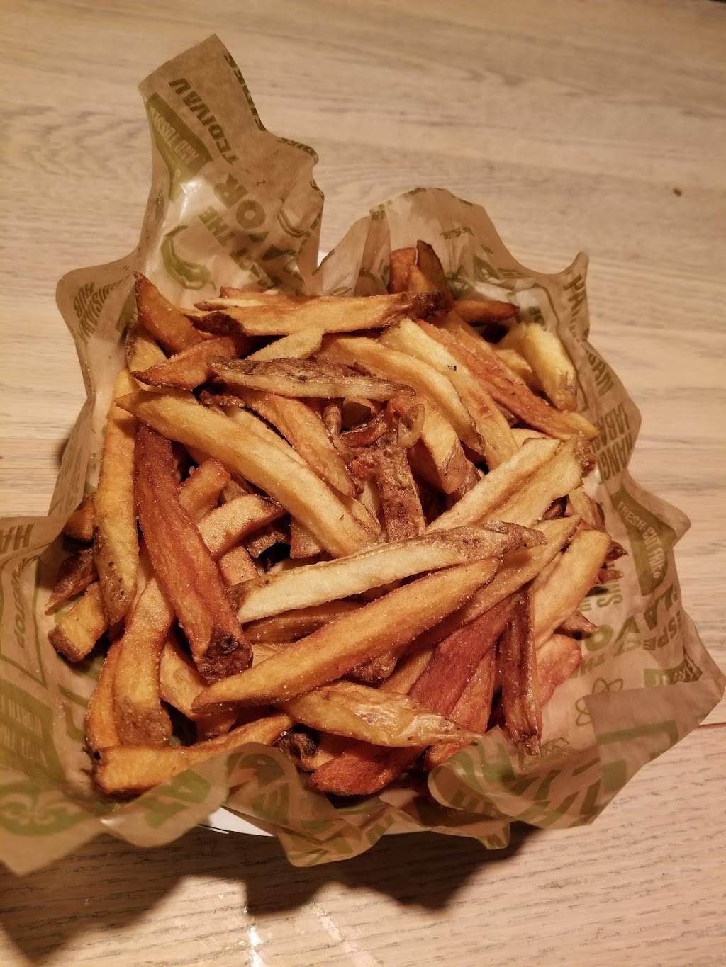 Wingstop | restaurant | 43448 Boscell Rd, Fremont, CA 94538, USA | 5104909464 OR +1 510-490-9464