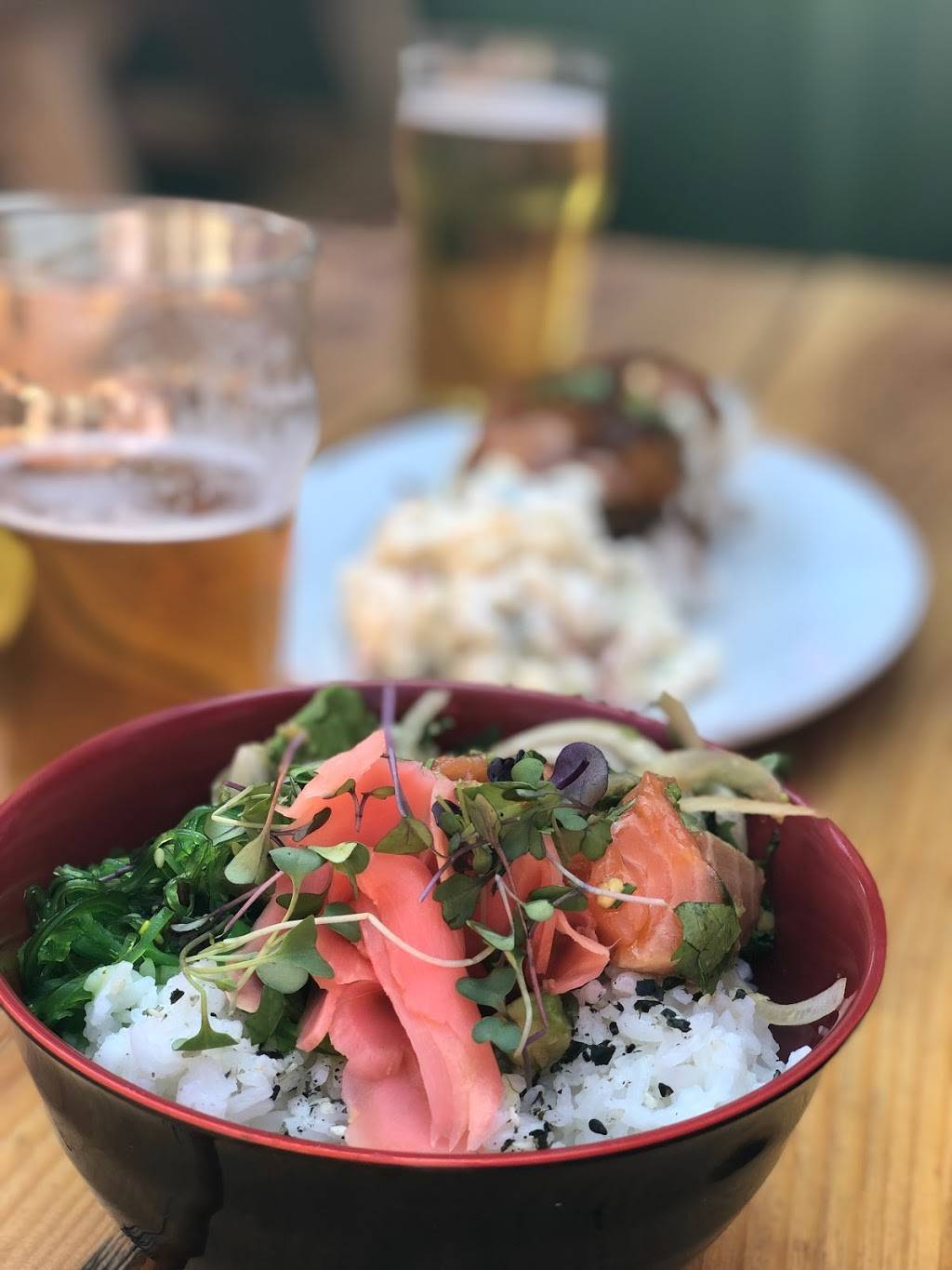 Pono Hawaiian Kitchen & Tap | restaurant | 3744 Capitola Rd, Santa Cruz, CA 95062, USA | 8314767458 OR +1 831-476-7458