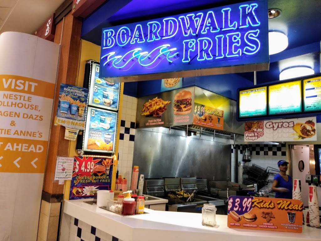 Boardwalk Fries | restaurant | Park City Center, Lancaster, PA 17601, USA | 7172993898 OR +1 717-299-3898