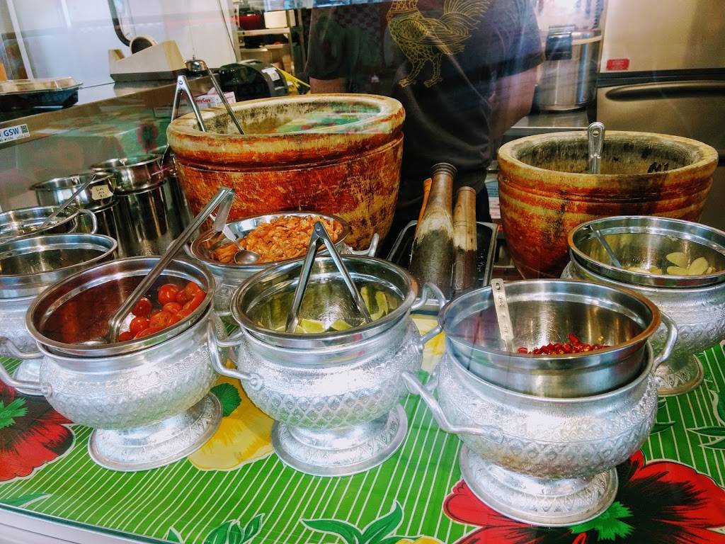 Pok Pok Wing | restaurant | 3120 SE Milwaukie Ave, Portland, OR 97202, USA | 5032338696 OR +1 503-233-8696