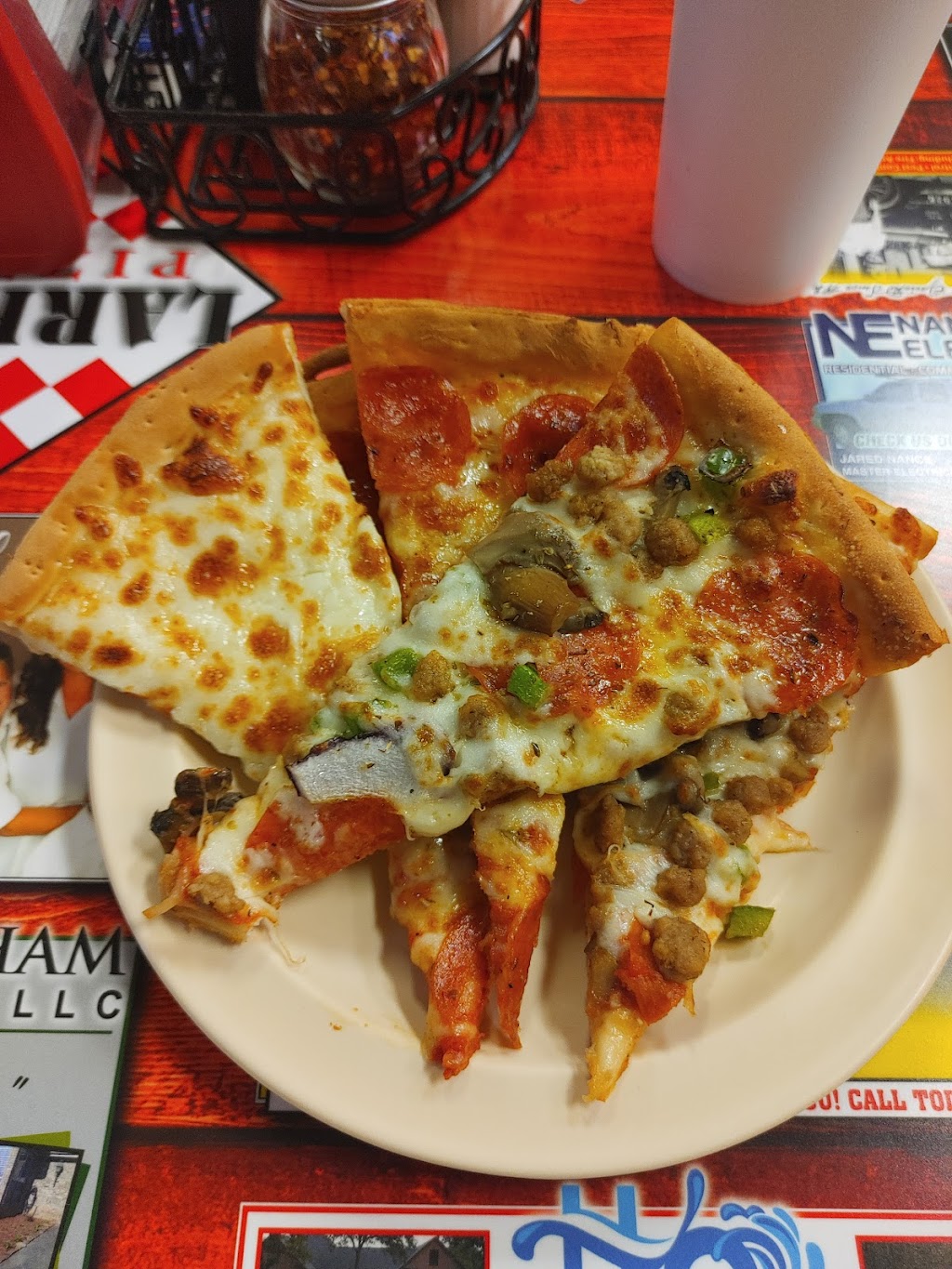 Larrys Pizza Conway | restaurant | 1068 Markham St, Conway, AR 72032, USA | 5013293131 OR +1 501-329-3131